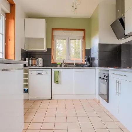 Casa vacanze Amazing In With Wifi Saint-Josse