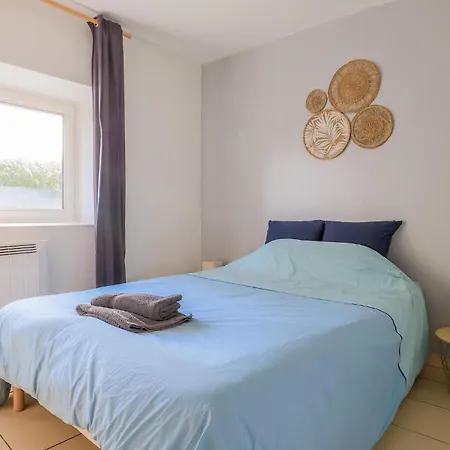 Casa vacanze Amazing In With Wifi Saint-Josse